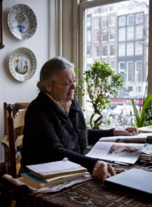 Afbeelding voor Oud-NTvD-hoofdredacteur Marian Donker overleden