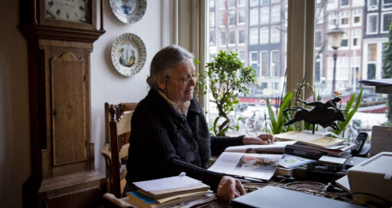 Afbeelding voor Oud-NTvD-hoofdredacteur Marian Donker overleden