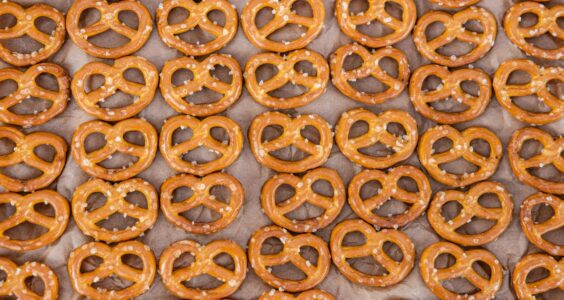 Afbeelding voor Nederlanders denken goed bezig te zijn, maar eten structureel nog te veel zout