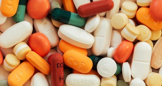 Afbeelding voor Meer meldingen van vergiftiging door (afval)medicatie